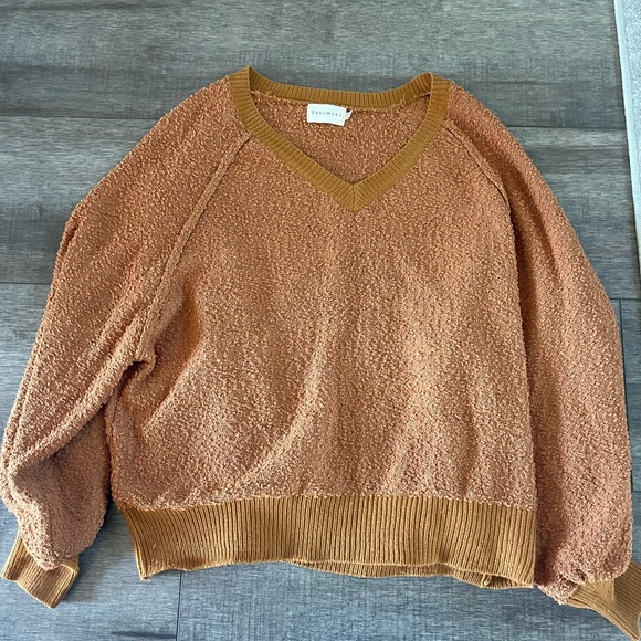 Sweater - Picture 2 of 2